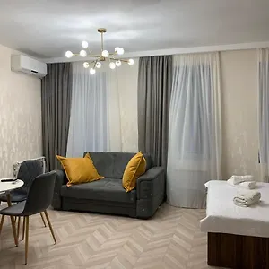 Home Plus Apartments Тбилиси