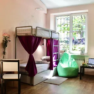 https://kust-hostel.hotels-of-kiev.com
